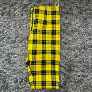 Yellow plaid pants.